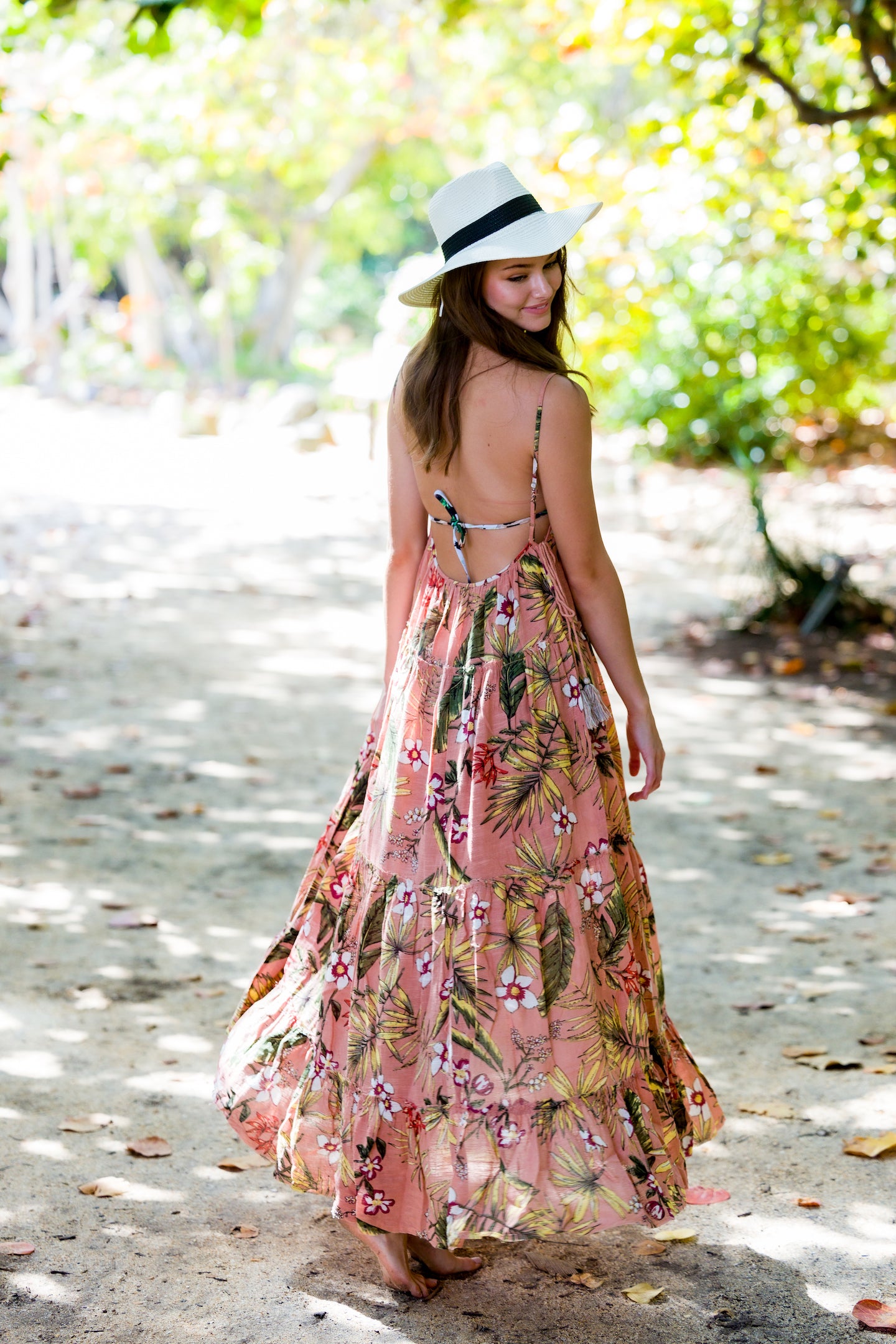 Barcelona Maxi and Robe