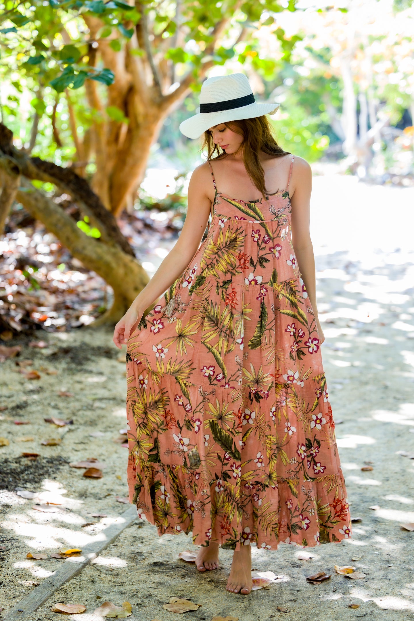 Barcelona Maxi and Robe